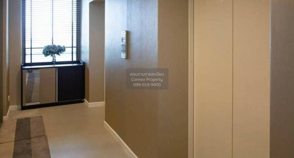 For rent 2 bedrooms condo in Yan Nawa, Bangkok