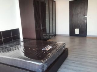 For rent 1 bed condo in Yan Nawa, Bangkok