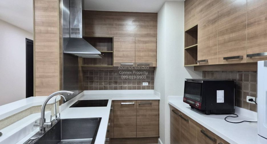 For rent 2 bedrooms condo in Watthana, Bangkok