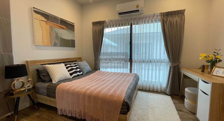 For rent 4 bedrooms house in Bang Kapi, Bangkok