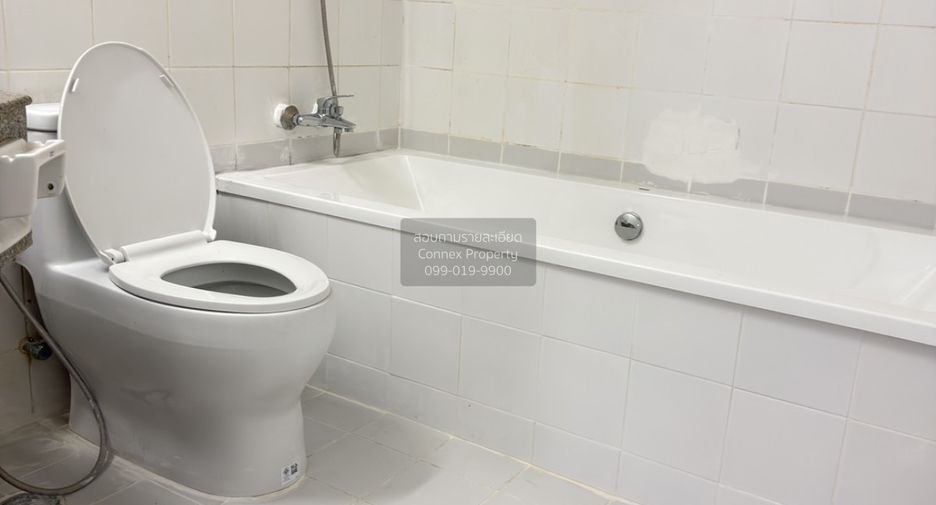 For rent 2 ベッドルーム condo in Watthana, Bangkok