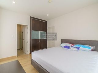 For rent 2 bedrooms condo in Yan Nawa, Bangkok