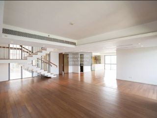 For rent 3 bedrooms condo in Yan Nawa, Bangkok