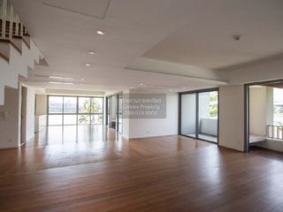 For rent 3 bedrooms condo in Yan Nawa, Bangkok