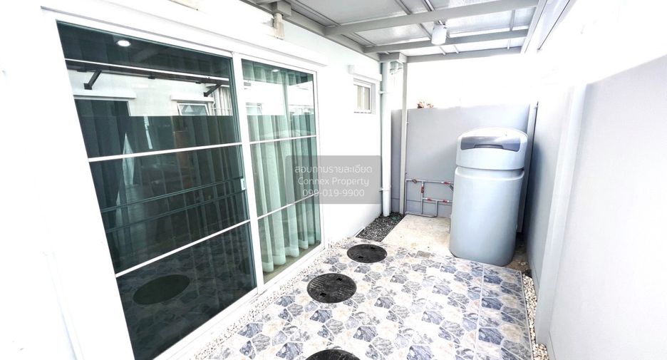 For rent 2 bedrooms townhouse in Prawet, Bangkok