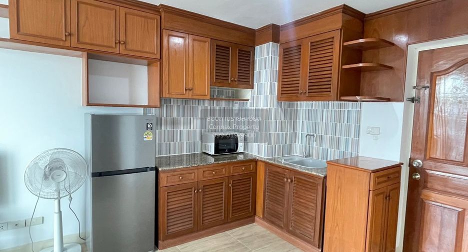 For rent 2 bedrooms condo in Ratchathewi, Bangkok