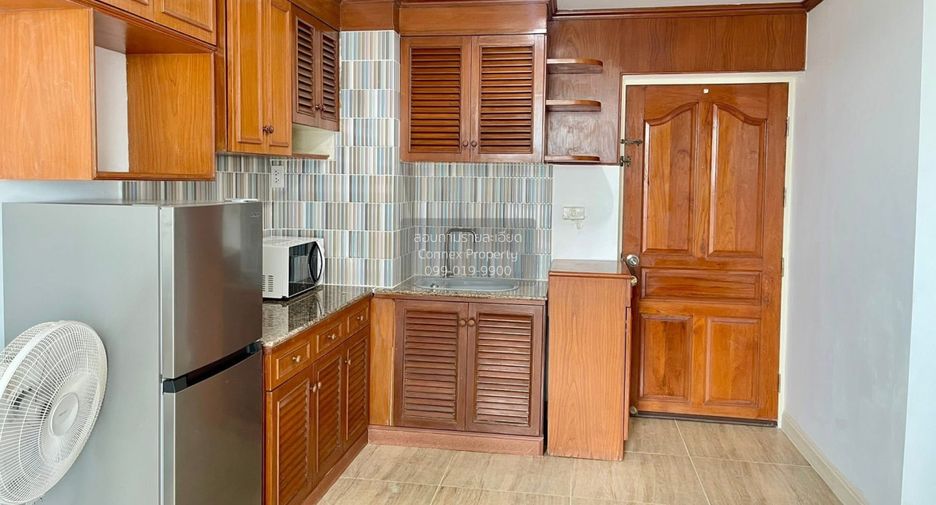For rent 2 bedrooms condo in Ratchathewi, Bangkok