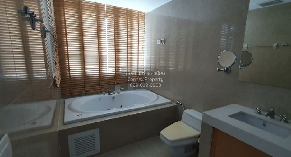 Condo en alquiler de 4 habitaciones en Pathum Wan, Bangkok