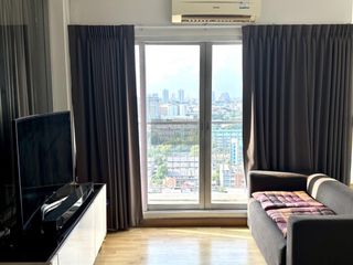 For rent 1 bed condo in Thon Buri, Bangkok