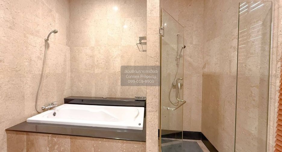 For rent 5 bedrooms villa in Na Jomtien, Pattaya