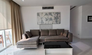 Condo en alquiler de 3 habitaciones en Khlong Toei, Bangkok
