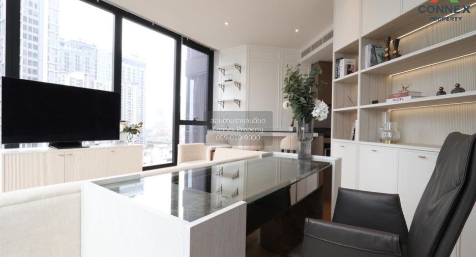 For rent 2 bedrooms condo in Huai Khwang, Bangkok