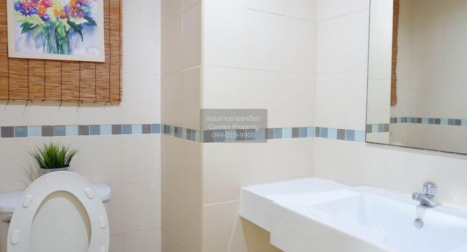 For rent 2 bedrooms condo in Phaya Thai, Bangkok