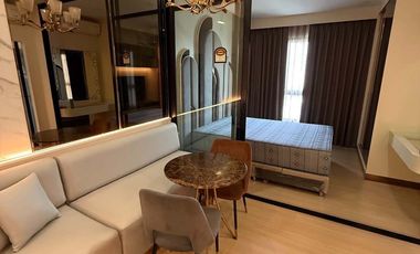 À louer 1 chambre condo à Khlong San, Bangkok
