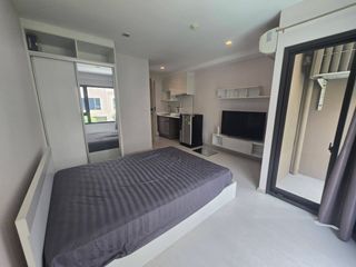 Wohnung zur Miete mit Studio in Yan Nawa, Bangkok
