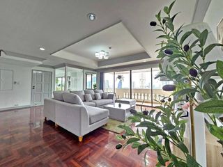 ให้เช่า 4 ห้องนอน คอนโด ใน วัฒนา, กรุงเทพฯ