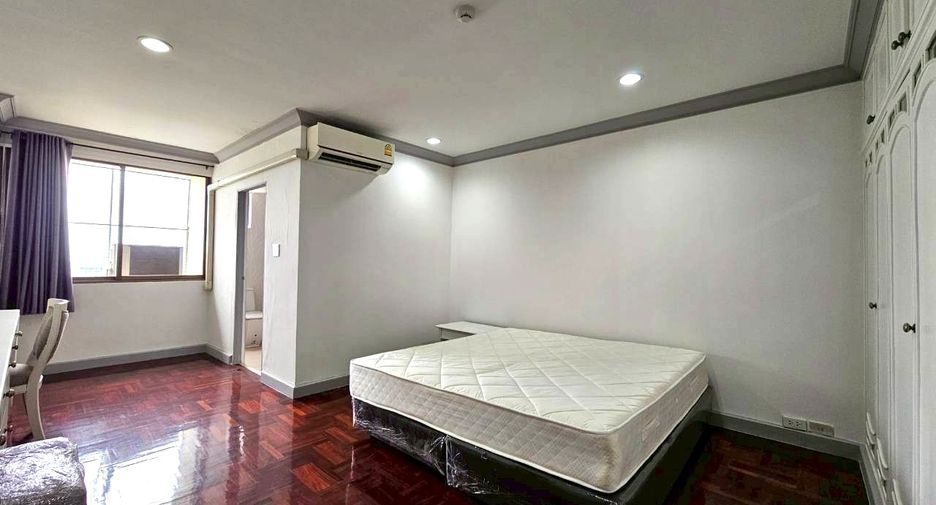 ให้เช่า 4 ห้องนอน คอนโด ใน วัฒนา, กรุงเทพฯ