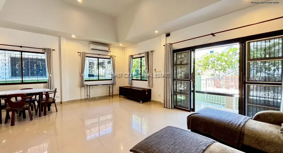 For rent and for sale 2 bedrooms house in Bang Lamung, Chonburi