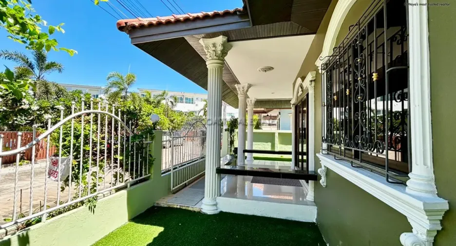 For rent and for sale 2 bedrooms house in Bang Lamung, Chonburi
