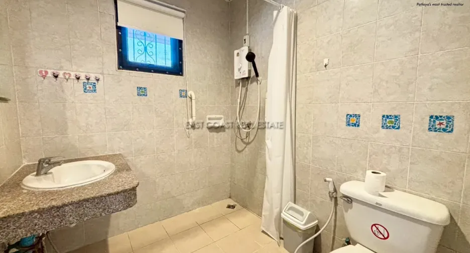 For rent and for sale 2 bedrooms house in Bang Lamung, Chonburi