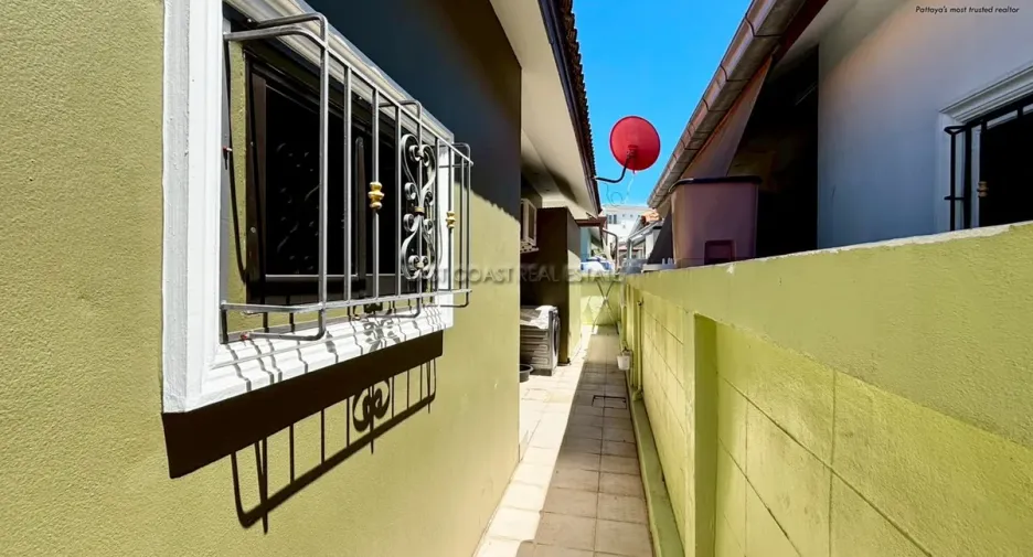 For rent and for sale 2 bedrooms house in Bang Lamung, Chonburi