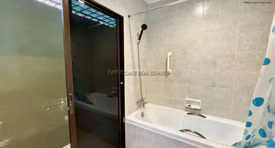 For rent and for sale 2 bedrooms house in Bang Lamung, Chonburi