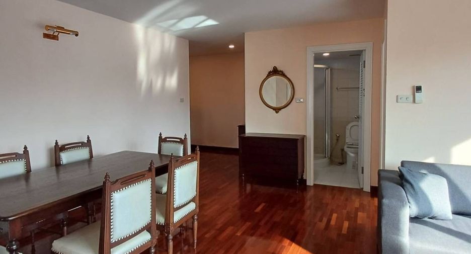 For rent 3 bedrooms apartment in Pathum Wan, Bangkok