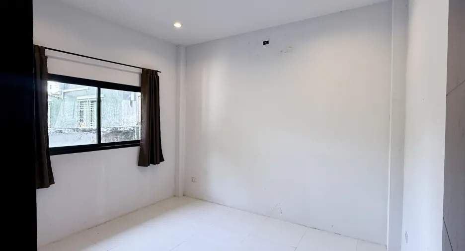 For rent 3 bedrooms house in Mueang Surin, Surin