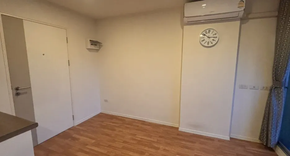 For rent studio condo in Mueang Nonthaburi, Nonthaburi