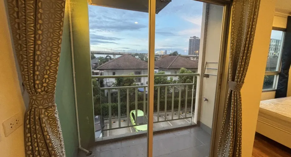 For rent studio condo in Mueang Nonthaburi, Nonthaburi