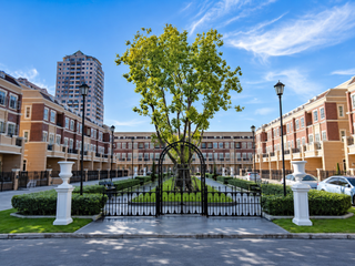 Casa adosada en venta de 4 habitaciones en Watthana, Bangkok