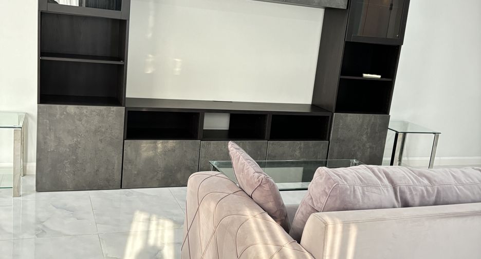 For sale 2 bedrooms condo in Watthana, Bangkok