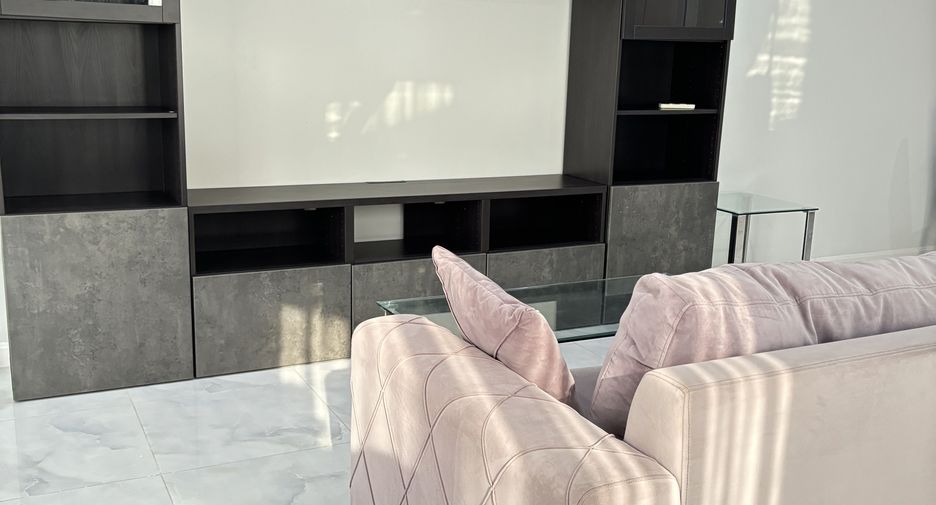 For sale 2 bedrooms condo in Watthana, Bangkok