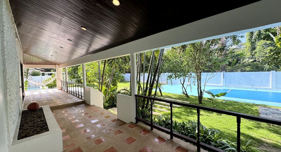 For sale 4 bedrooms villa in Thalang, Phuket