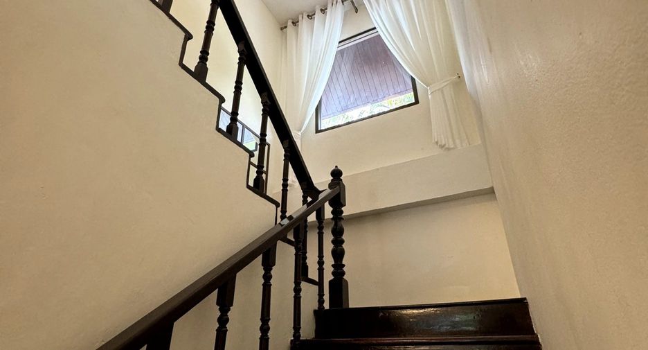For sale 4 bedrooms villa in Thalang, Phuket