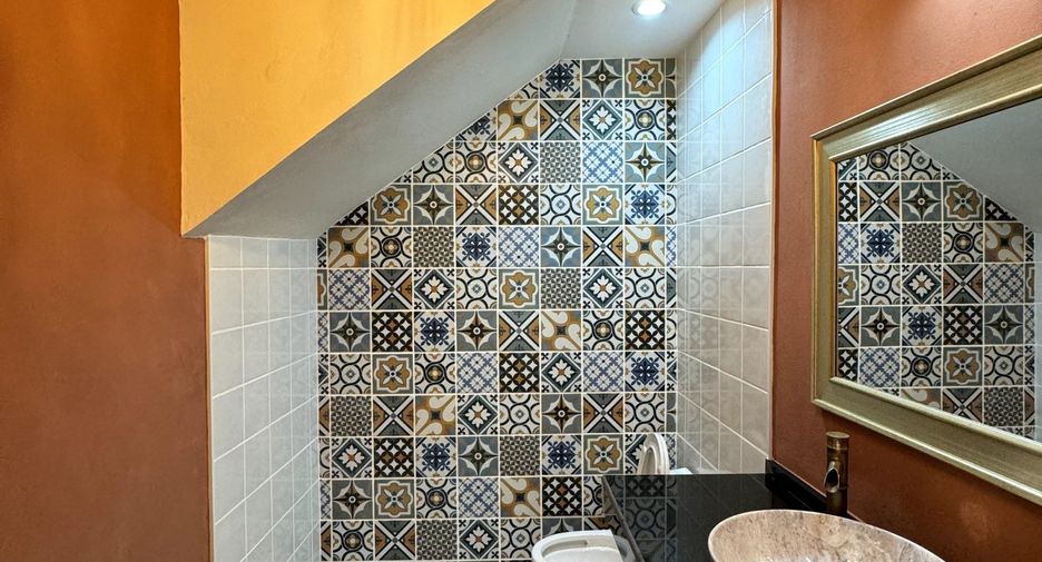 For sale 4 bedrooms villa in Thalang, Phuket