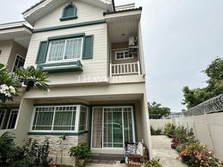 For sale 3 bedrooms townhouse in Bang Lamung, Chonburi