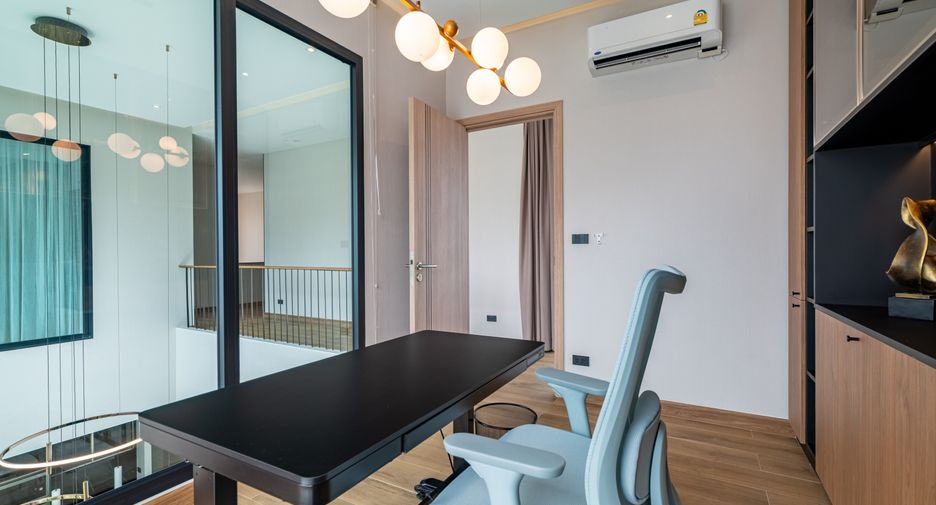 For sale 4 ベッドルーム house in Bang Lamung, Chonburi