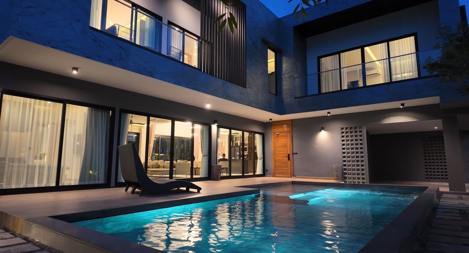 For sale 4 ベッドルーム house in Bang Lamung, Chonburi