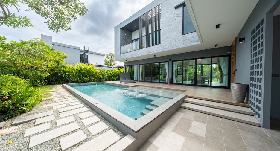 For sale 4 ベッドルーム house in Bang Lamung, Chonburi