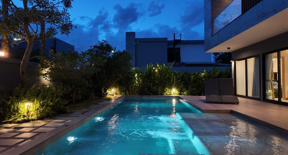 For sale 4 ベッドルーム house in Bang Lamung, Chonburi