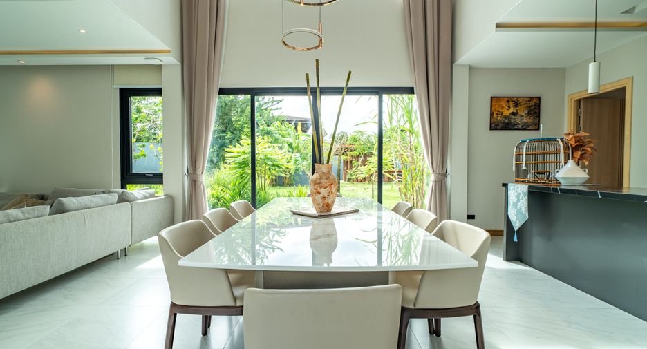 For sale 4 ベッドルーム house in Bang Lamung, Chonburi
