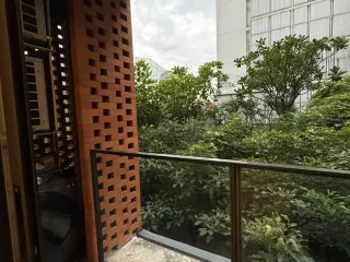 For sale 1 bed condo in Khlong Toei, Bangkok