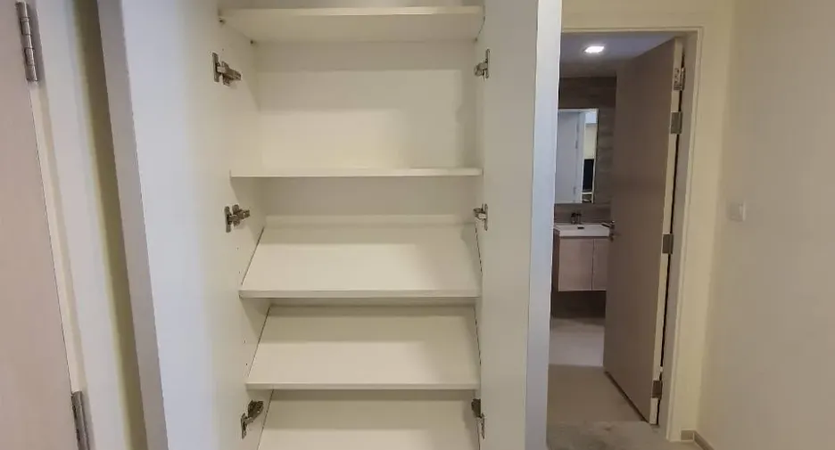 Wohnung zur Miete mit 2 Zimmer in Huai Khwang, Bangkok