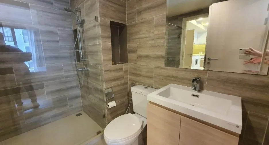 Wohnung zur Miete mit 2 Zimmer in Huai Khwang, Bangkok
