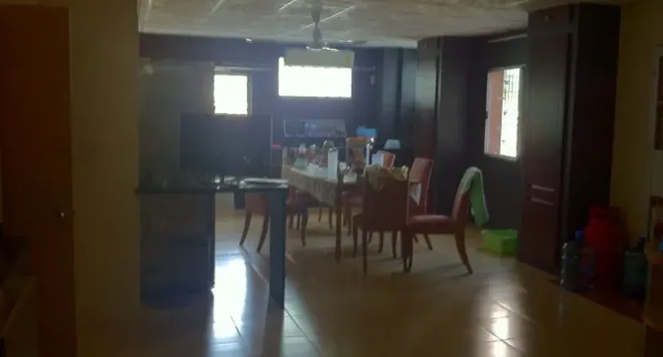 Apartamento en alquiler de 4 habitaciones en Watthana, Bangkok