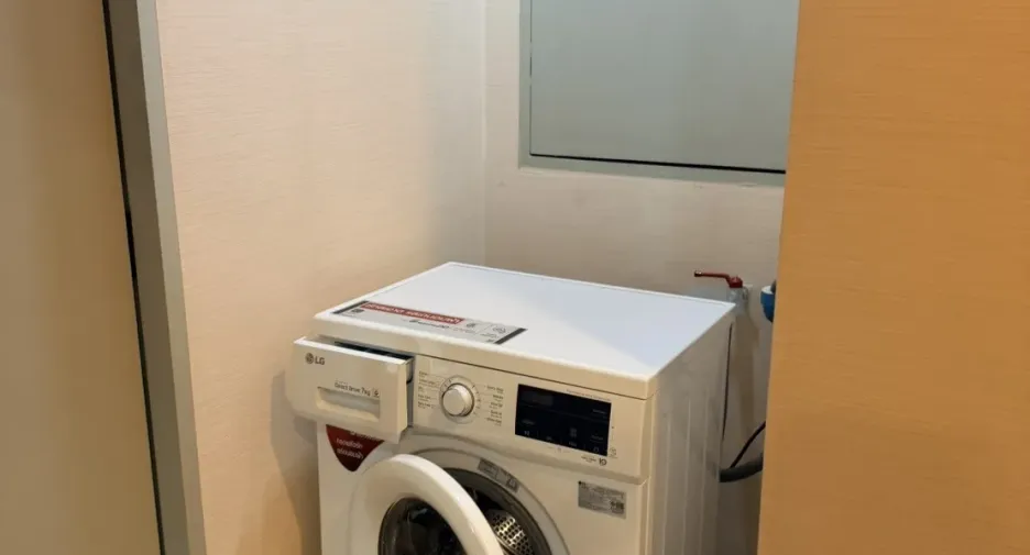 Wohnung zum Kauf und zur Miete mit 2 Zimmer in Huai Khwang, Bangkok