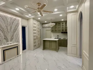 Casa en venta y en alquiler de 4 habitaciones en Bang Khun Thian, Bangkok