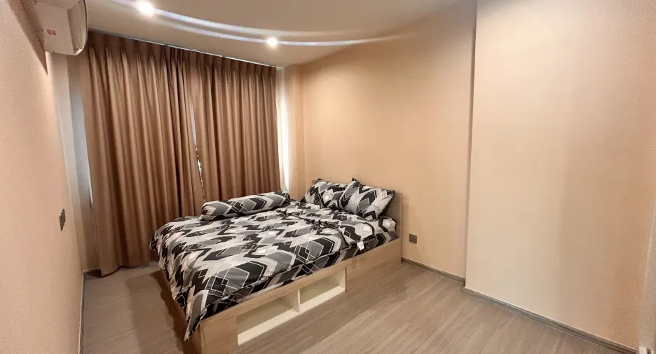 For sale 2 ベッドルーム condo in Mueang Samut Prakan, Samut Prakan