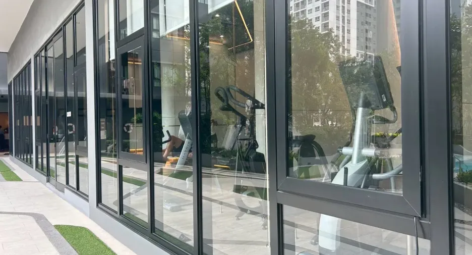 For sale 2 ベッドルーム condo in Mueang Samut Prakan, Samut Prakan
